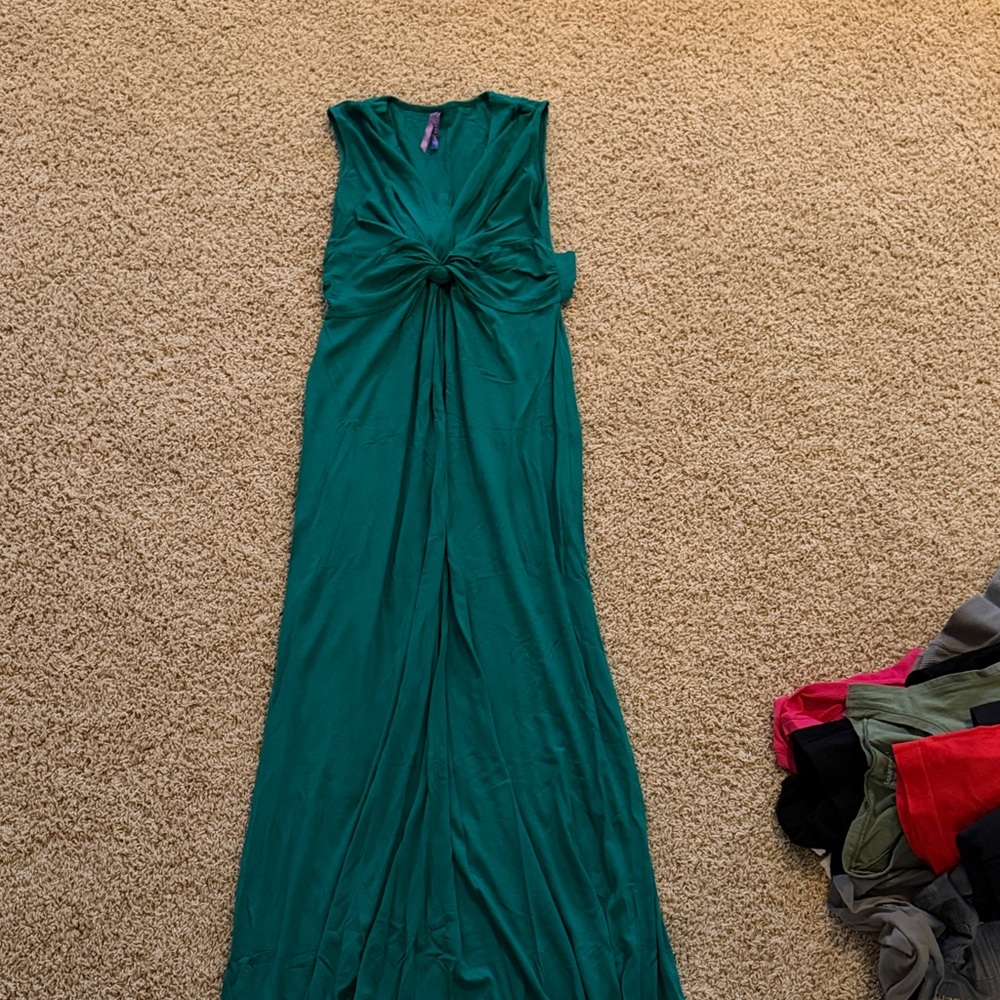 Elegant Green Sleeveless Maternity Dress